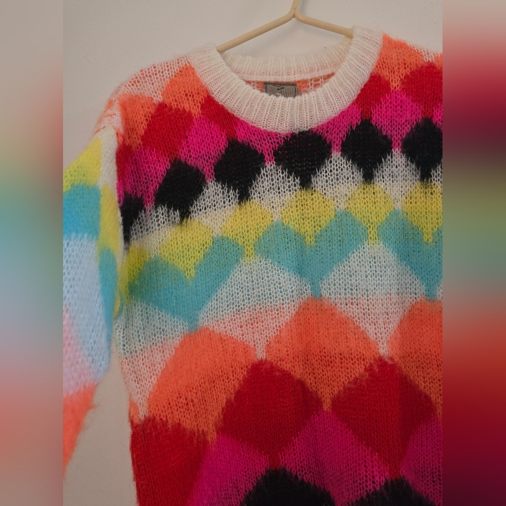 Colorful Patterned Crew Neck Sweater - Picture 6 of 9